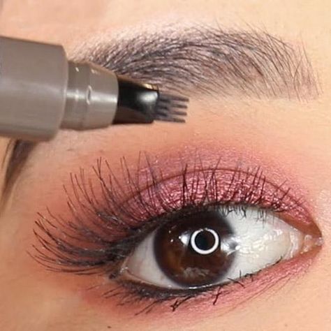 Eye line - marker sopracciglia effetto naturale SET DA 2 PZ
